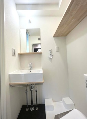 洗面設備　スペースが確保できる洗面所です