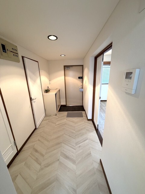 玄関　広々とした玄関☆彡床を張替て明るくなりました♪