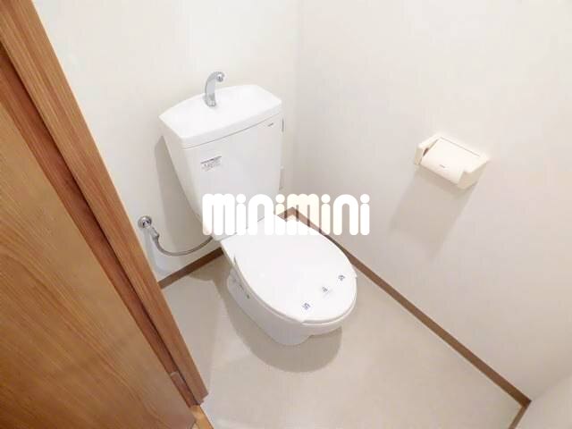 トイレ　駐輪場