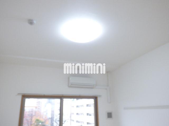 その他設備　エアコン、照明付きです