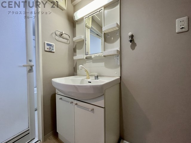 洗面設備　独立洗面化粧台付きでおすすめです！