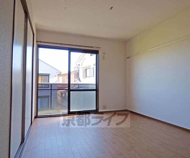 居室・リビング　広々としたお部屋です。