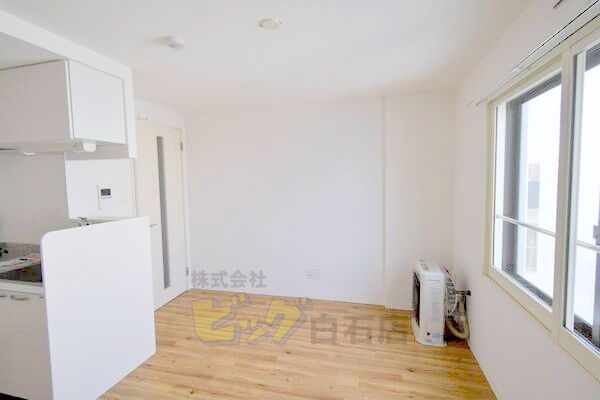 居室・リビング　広々リビングです♪