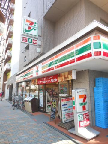 コンビニ　セブンイレブン（コンビニ）まで178m