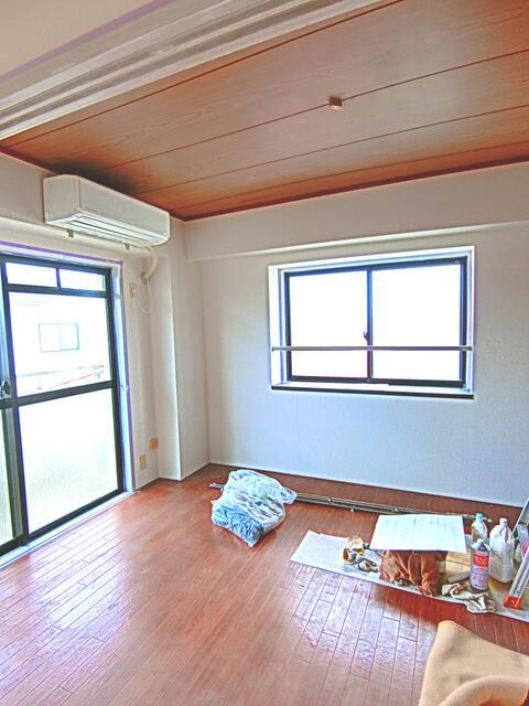 居室・リビング　?