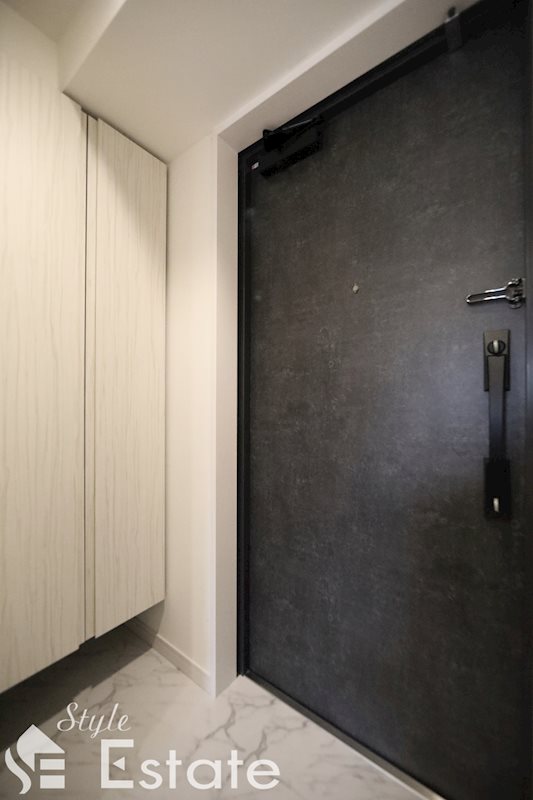 玄関　玄関　シューズボックス