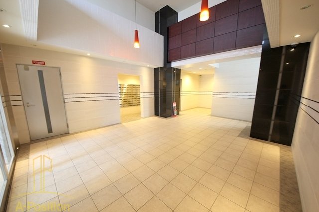 エントランス　アドバンス西梅田グルーブ