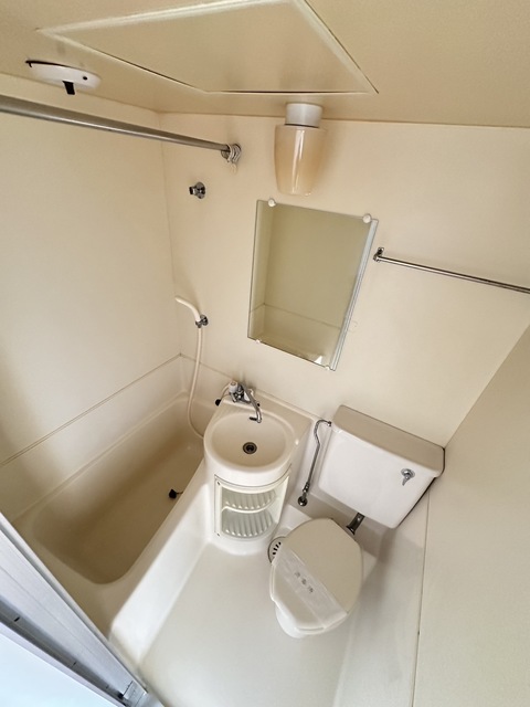 バス・シャワールーム　別部屋参考写真です