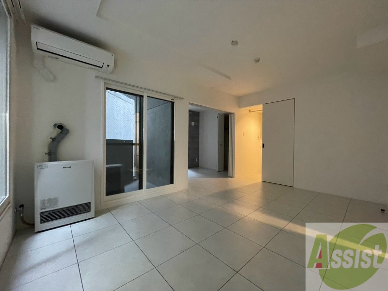 居室・リビング　広々としたリビングですね。使い勝手がよさそうですね！