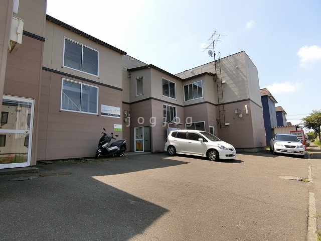 駐車場　エントランス