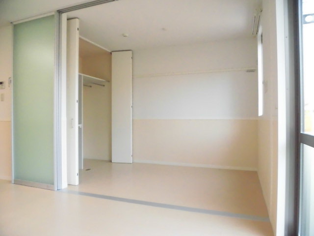 居室・リビング　以下反転タイプ居室参考写真