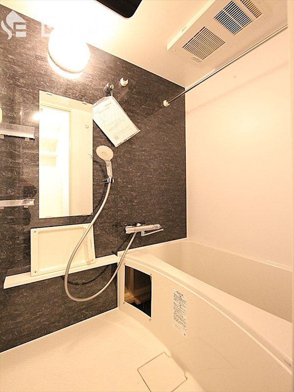 バス・シャワールーム　バスルーム