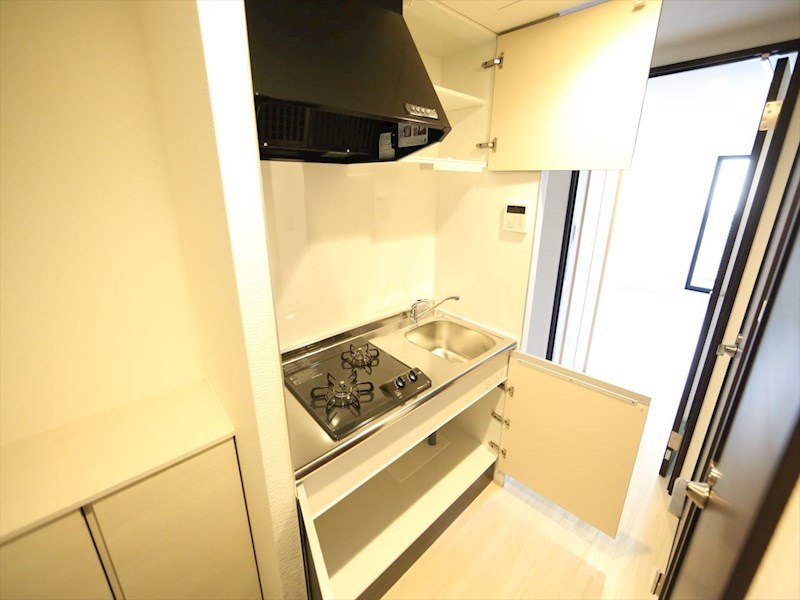 キッチン　システムキッチン（ガス2口コンロ付）