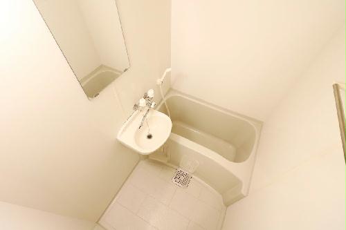 バス・シャワールーム　浴室乾燥機で雨や雪の日でもらくらくお洗濯！