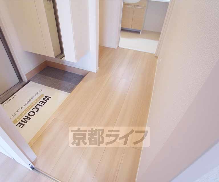 その他部屋・スペース　明るい廊下です。