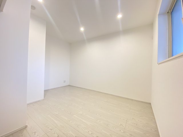 その他部屋・スペース　明るい色調の室内です