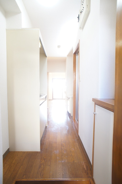 玄関　玄関から見たお部屋です☆