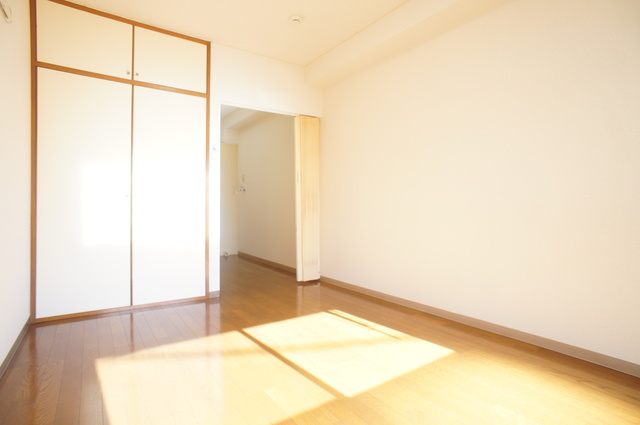 その他部屋・スペース　上品に仕上がった明るい室内空間です！