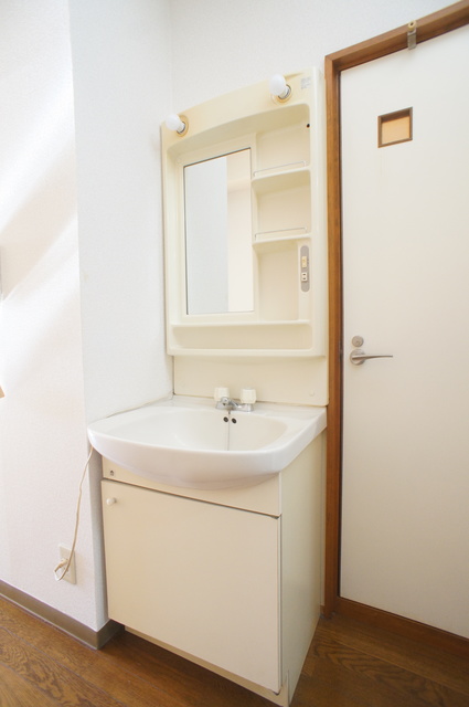 洗面設備　独立洗面台なら落ち着いて身支度ができます☆