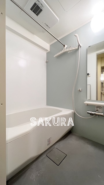 バス・シャワールーム　雨の日でも安心の浴室乾燥機付きです♪