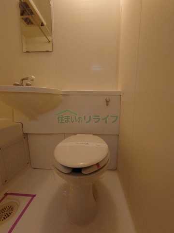 トイレ　別部屋の参考写真となります