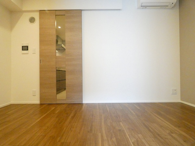 居室・リビング　内観※別部屋参考写真