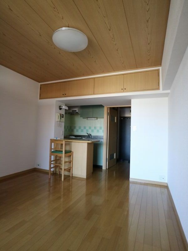 居室・リビング　※別号室参考写真