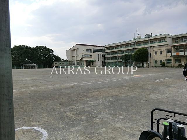 中学校　さいたま市立指扇中学校（中学校）まで827m