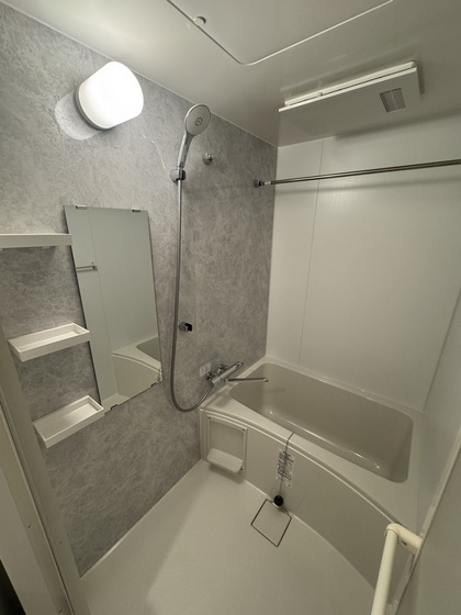 バス・シャワールーム　※掲載写真は同マンション別部屋参考写真となります。