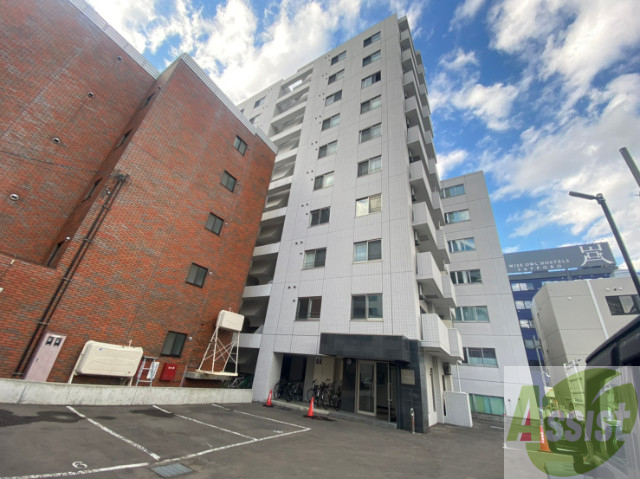 建物外観　札幌市中央区南７条西「Ｃｏｕｒｔ　ｙａｒｄ」