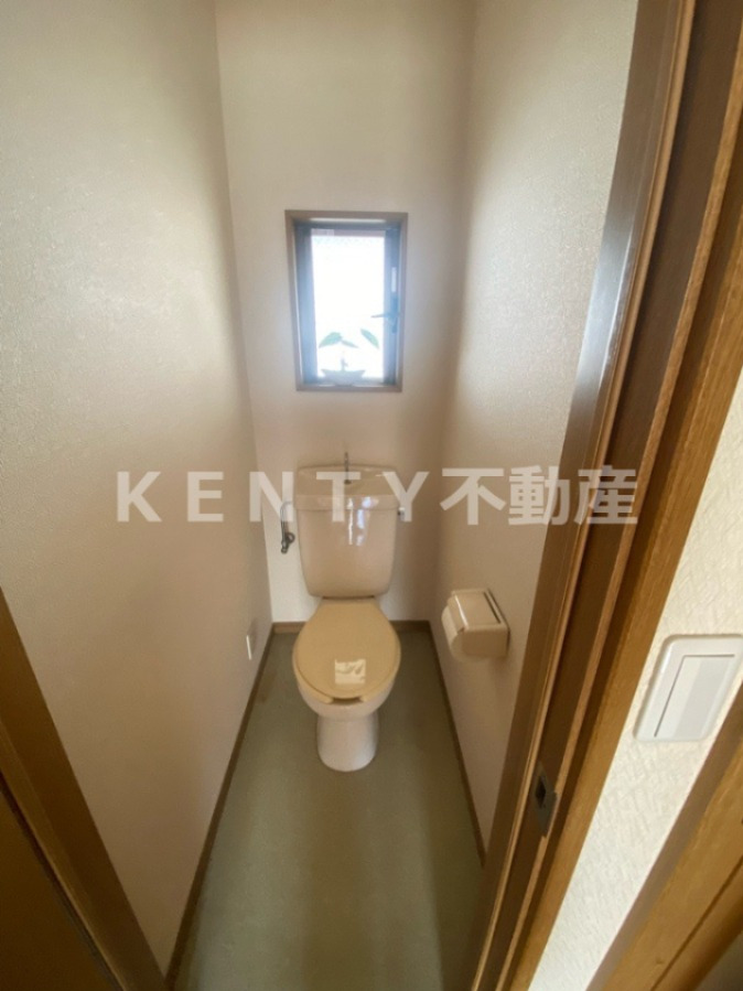 トイレ　落ち着いたトイレです