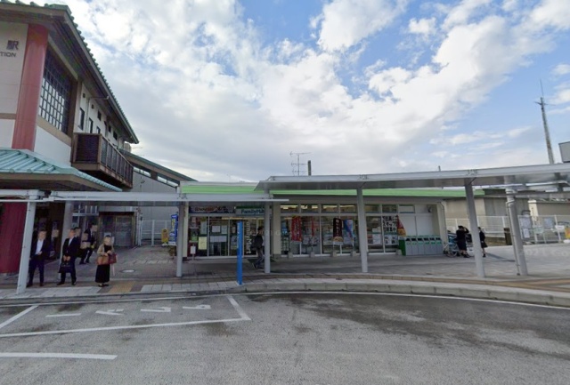 コンビニ　ファミリーマート　ＪＲ磐田駅店（コンビニ）まで500m