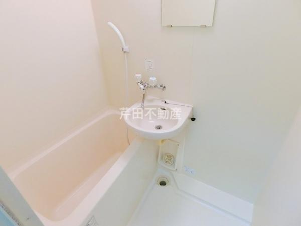 バス・シャワールーム　写真は別のお部屋のイメージです。現況優先