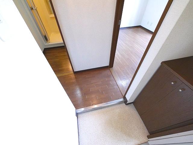 玄関　ゆったりとした玄関です