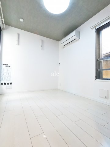 居室・リビング　※別部屋参照