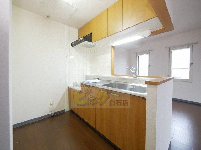 キッチン　人気の対面キッチンです♪