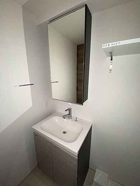 洗面設備　※別部屋の参考写真です。