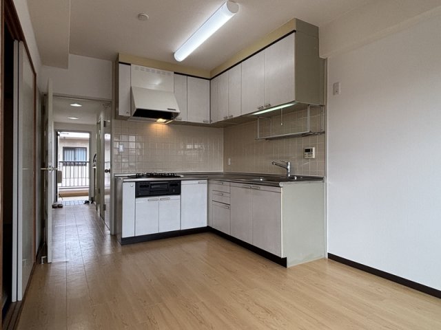 居室・リビング　ゆったり過ごせる居間です