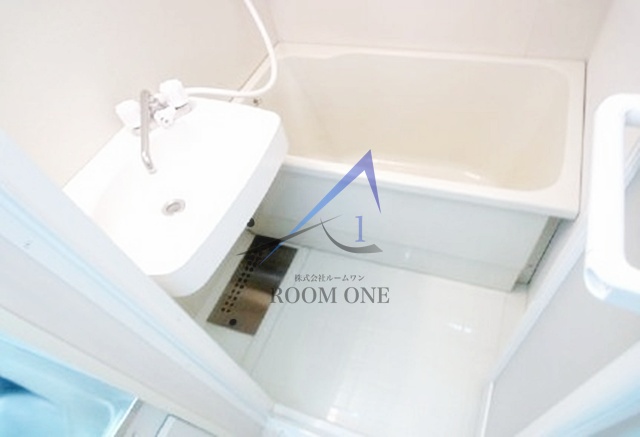 バス・シャワールーム　お風呂です。