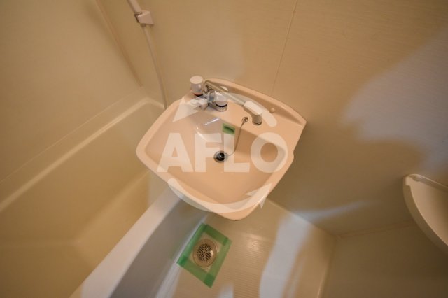 洗面設備　アスヴェル天満橋　洗面台