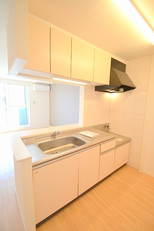 キッチン　お問合せはシティホーム海田センター　082-821-2227
