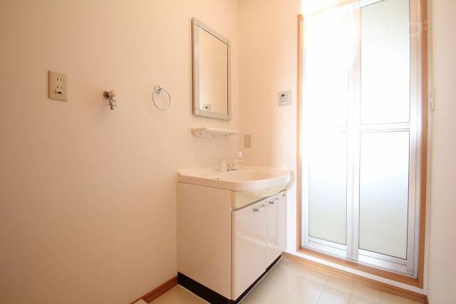 洗面設備　※３０１号室参照