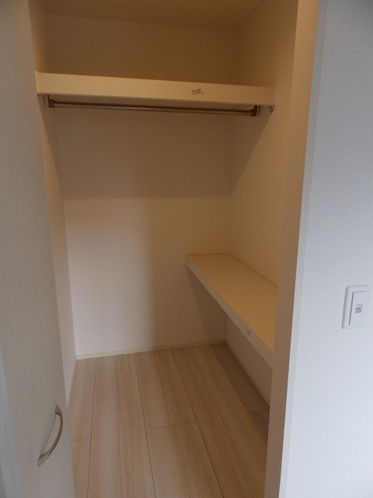 収納　ウォークインクローゼット