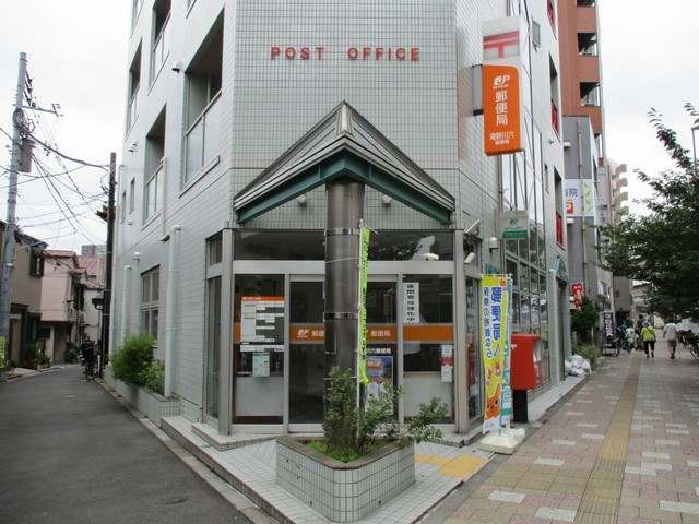 郵便局　滝野川六郵便局（郵便局）まで142m