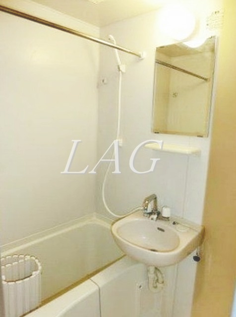 バス・シャワールーム　お風呂です。