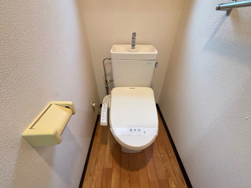 トイレ　別号室