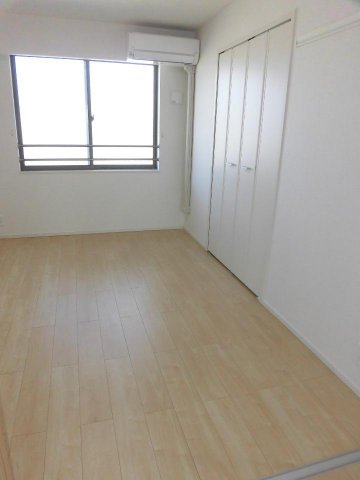 その他部屋・スペース　明るい色調の室内です