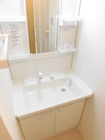 洗面設備　忙しい朝には欠かせない洗面所です