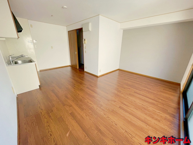 居室・リビング　写真は別のお部屋です。※現況を優先します