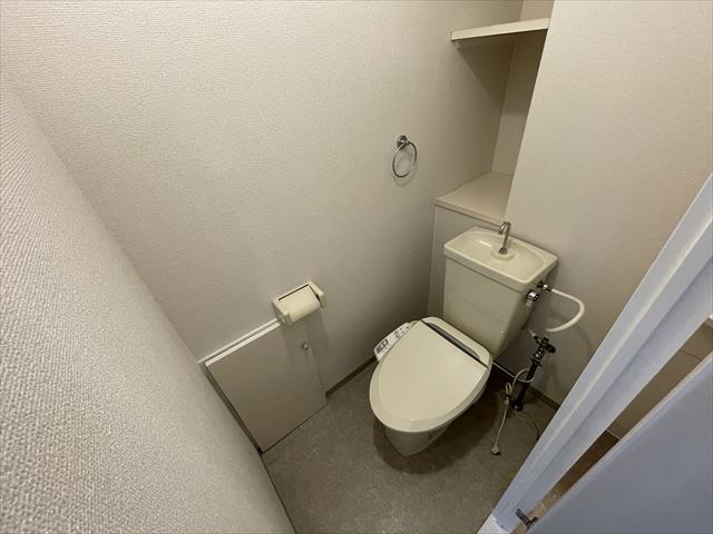 トイレ　※同建物別部屋の写真になります。